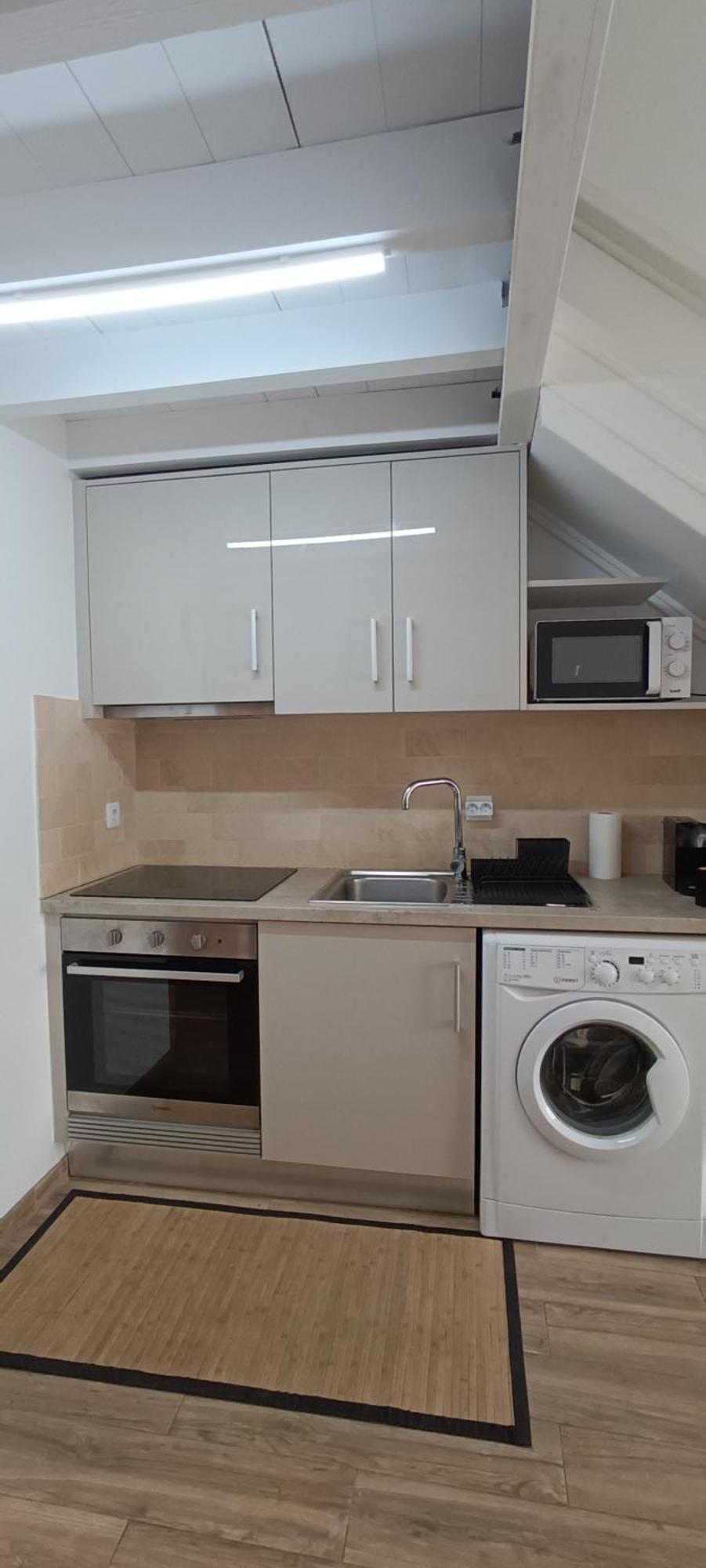 Tomarhousing - Templar Apartment Ngoại thất bức ảnh